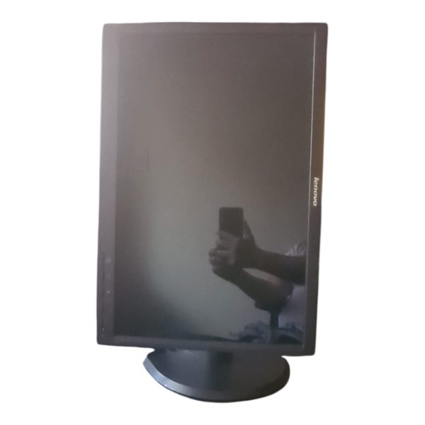 Pantalla para computador con mango giratorio